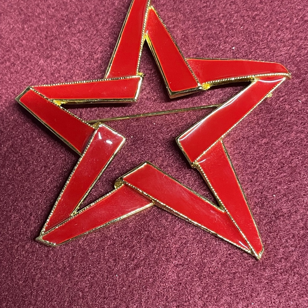 Red Star Brooch